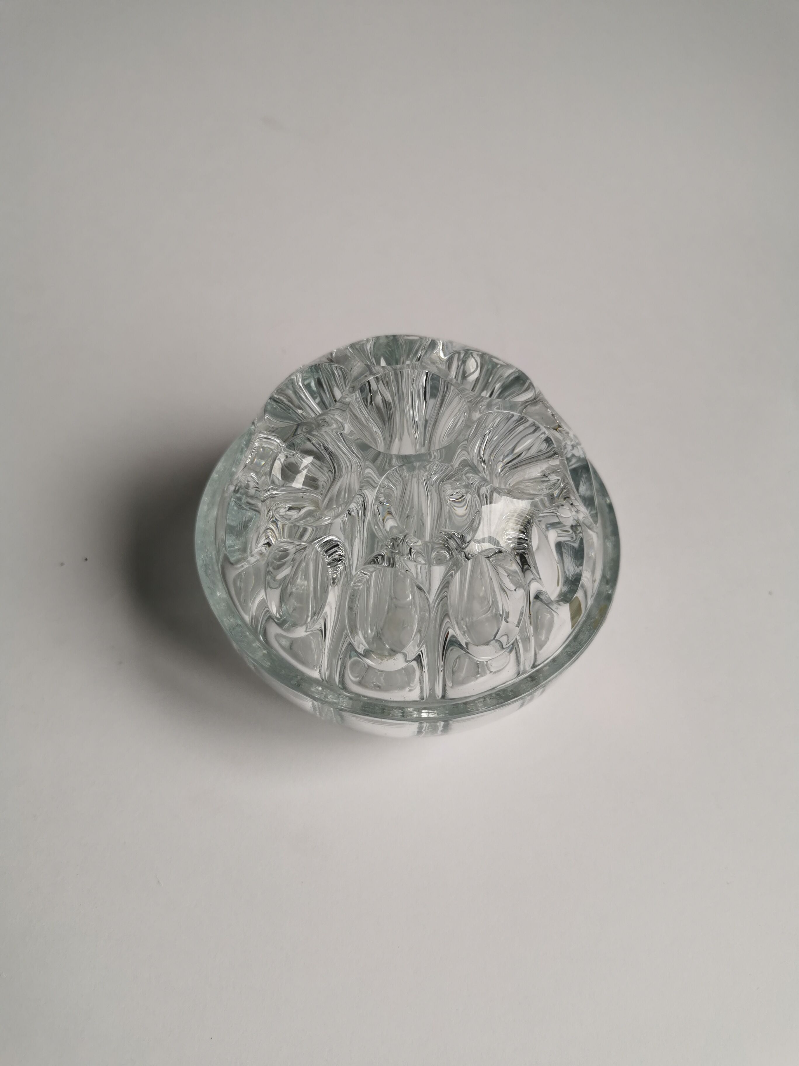 Vase pique fleurs vintage
