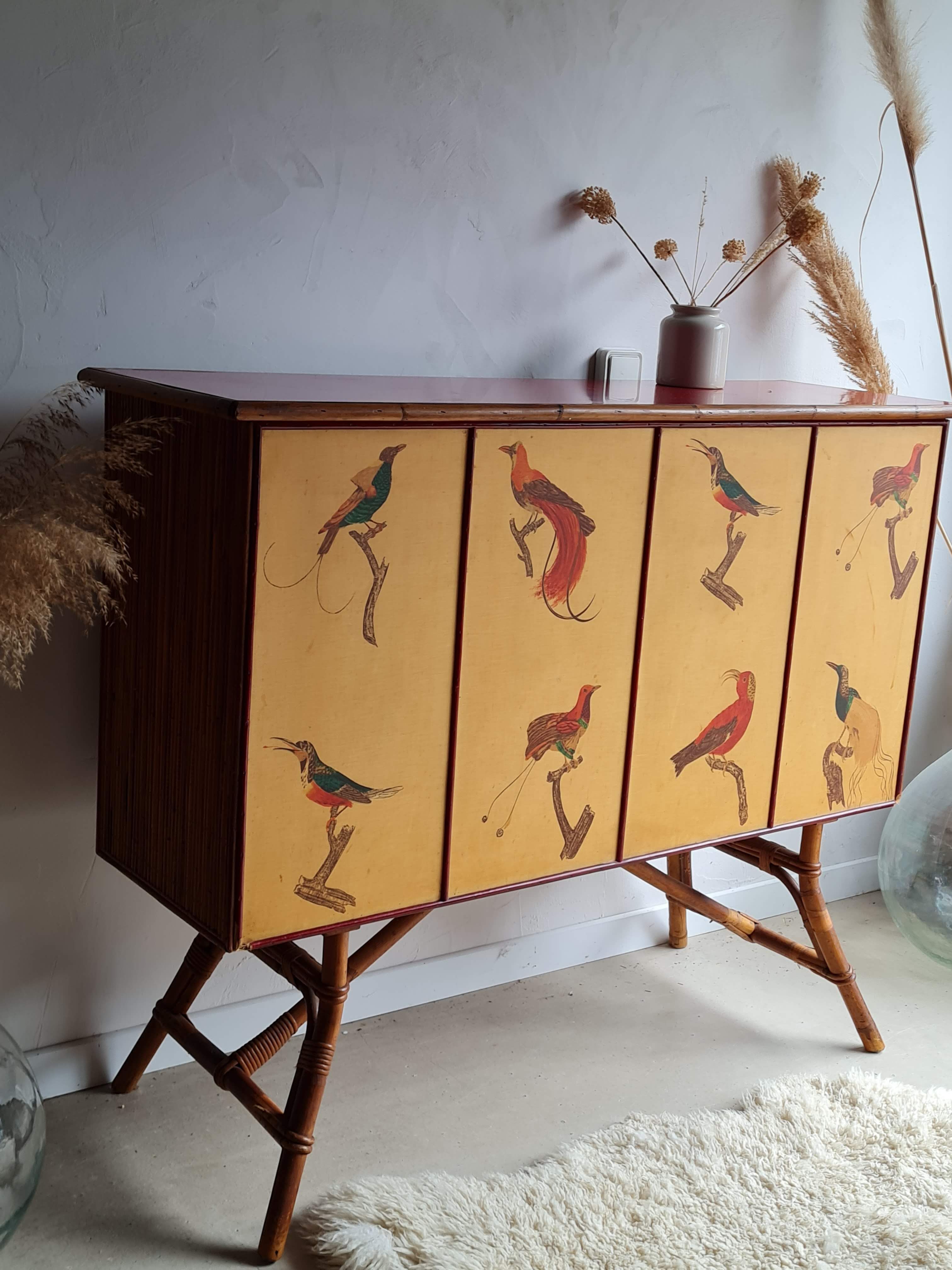 Bar rattan foot compass