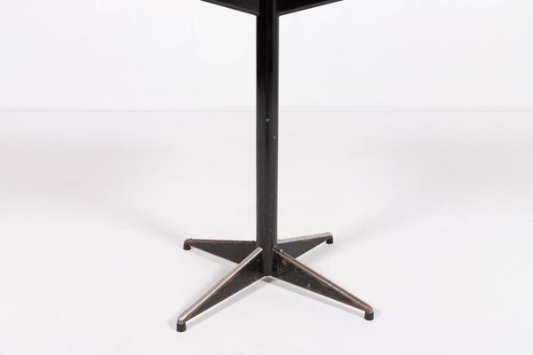 Table Shaker de design scandinave, années 60