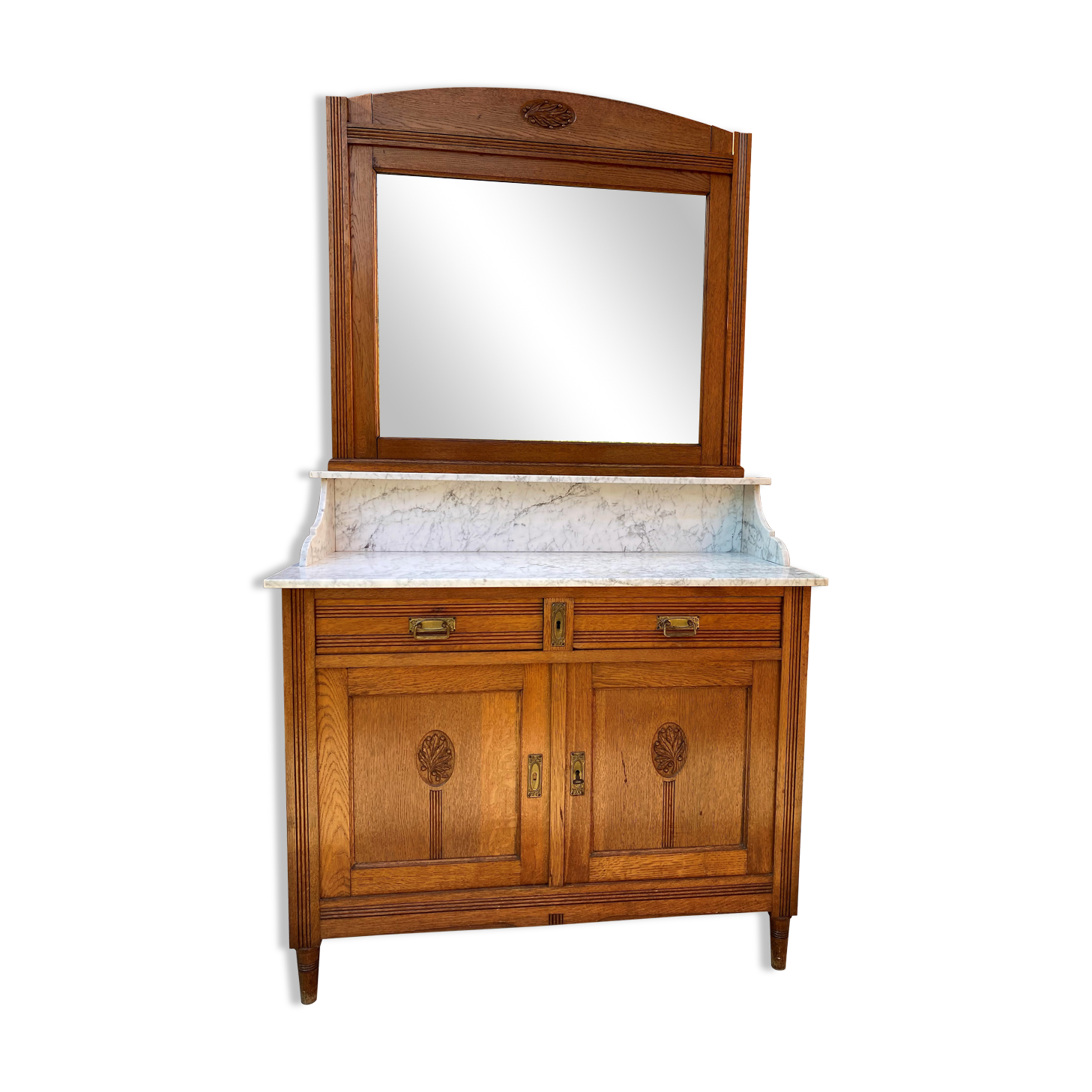 Toilet furniture, dressing table