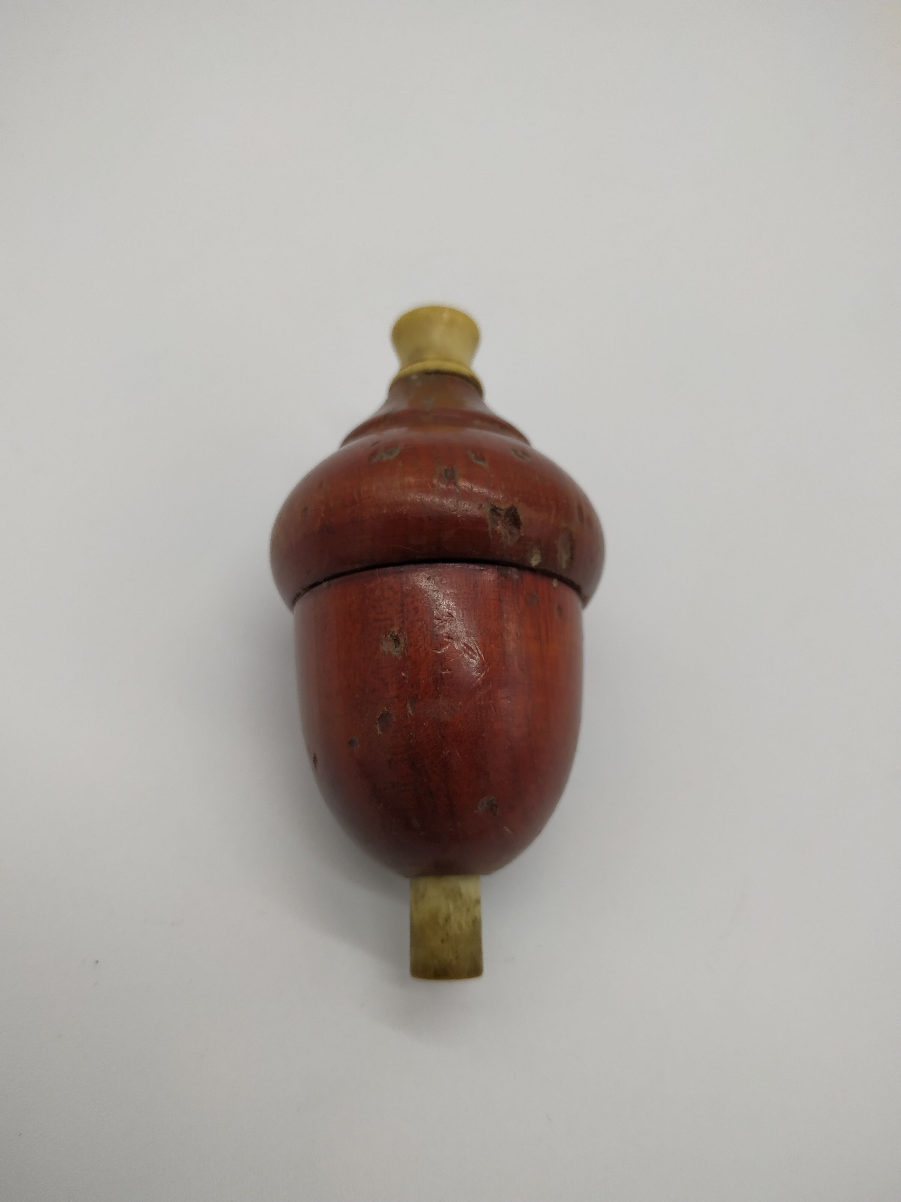 Old wooden and Bakélite art deco switch