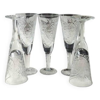 Lot 5 x Small Art Deco champagne flutes. Sophisticated star/cross/deciduous patterns. Boho chic. High 15.5 cm