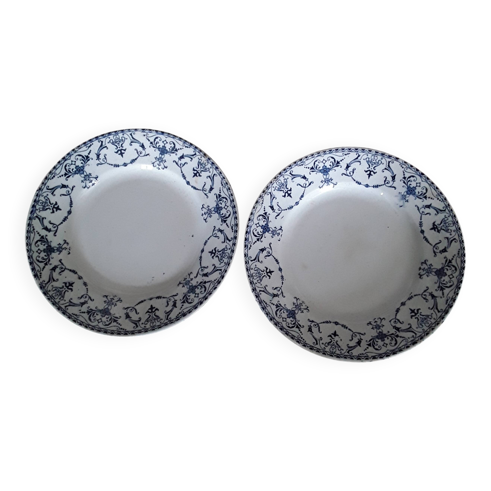 Set of 2 plates with Luneville blue decor