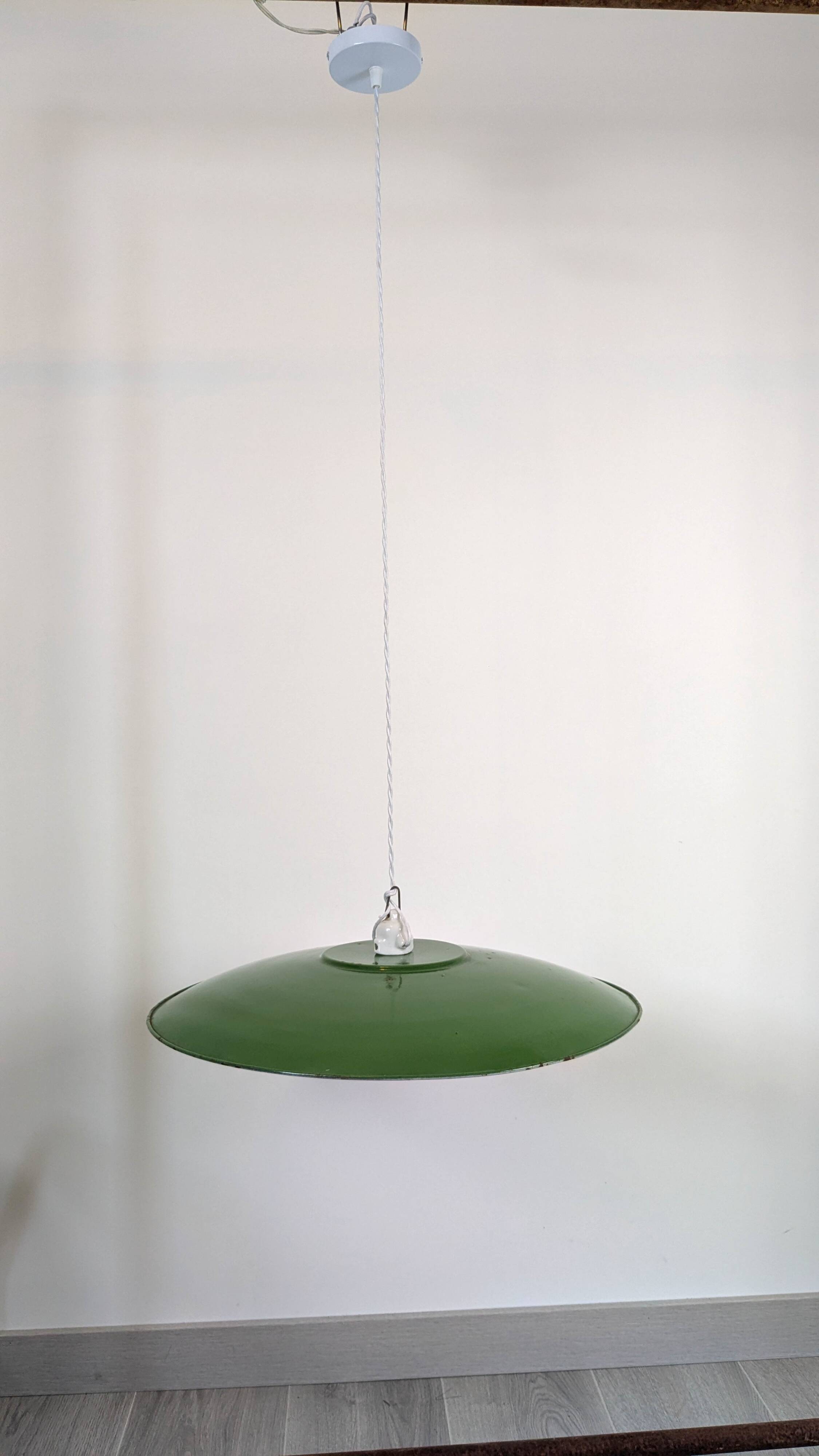 Large green industrial workshop pendant light 50 cm, ceramic socket