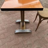 Table bistrot