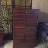 Double curtained file with keys