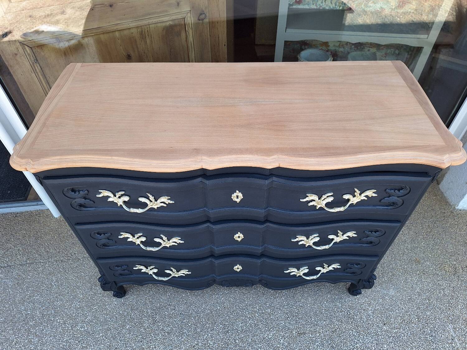 Regency chest of drawers