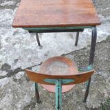 Ancien bureau d'enfant monobloc