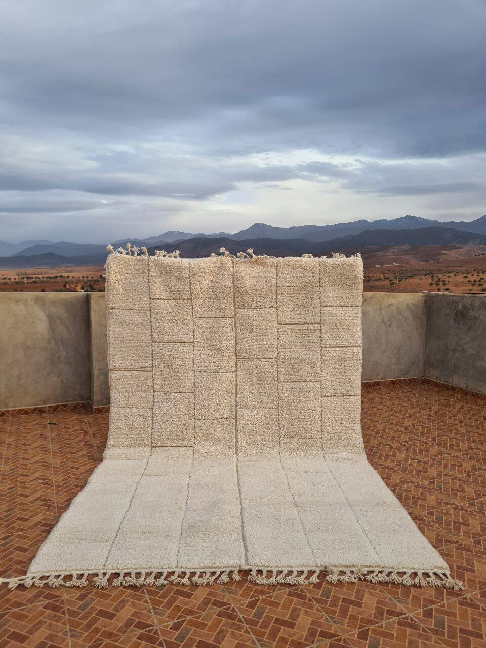 Handmade wool Berber rug 300X200 cm