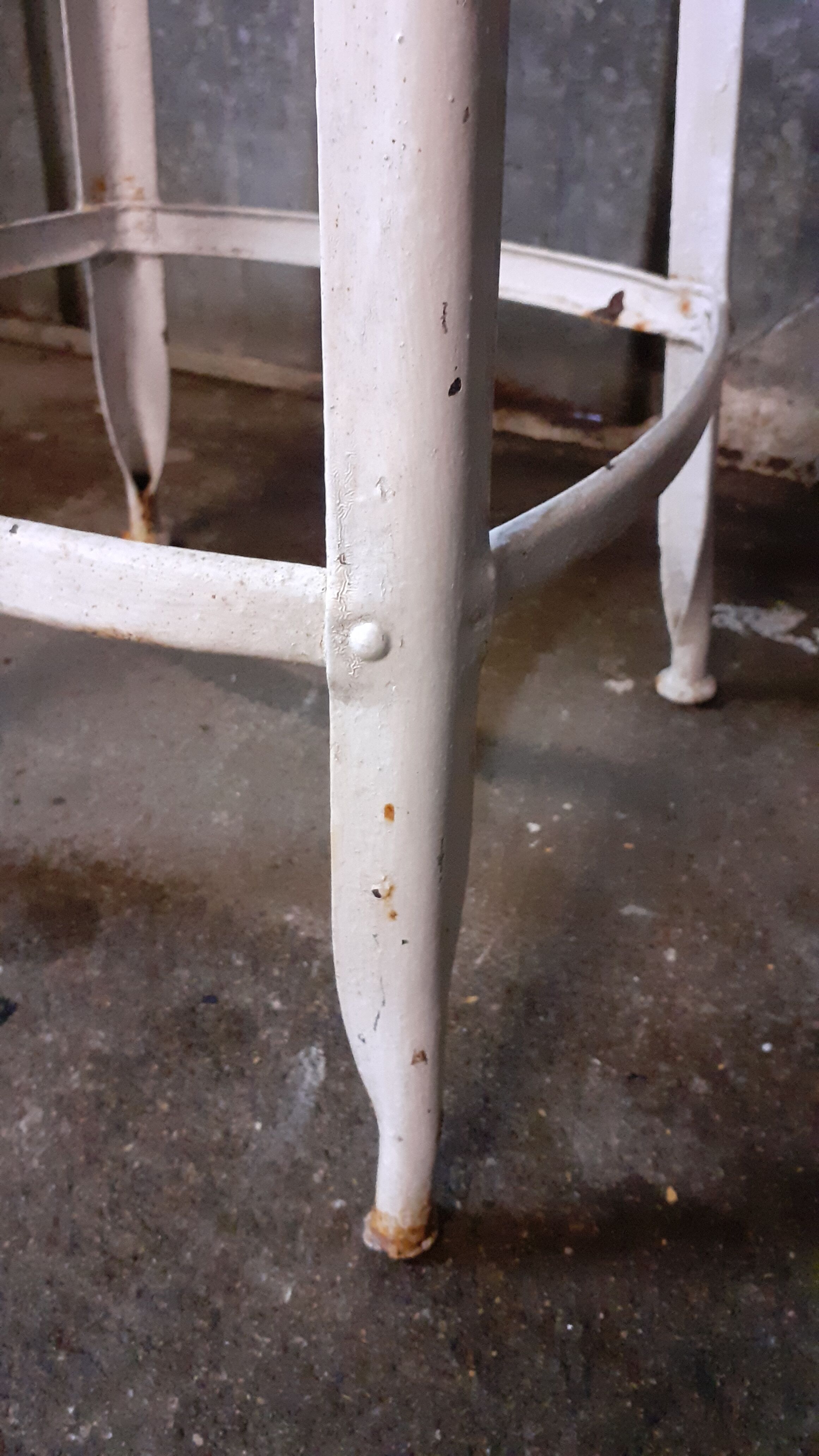 Nicolle industrial stool