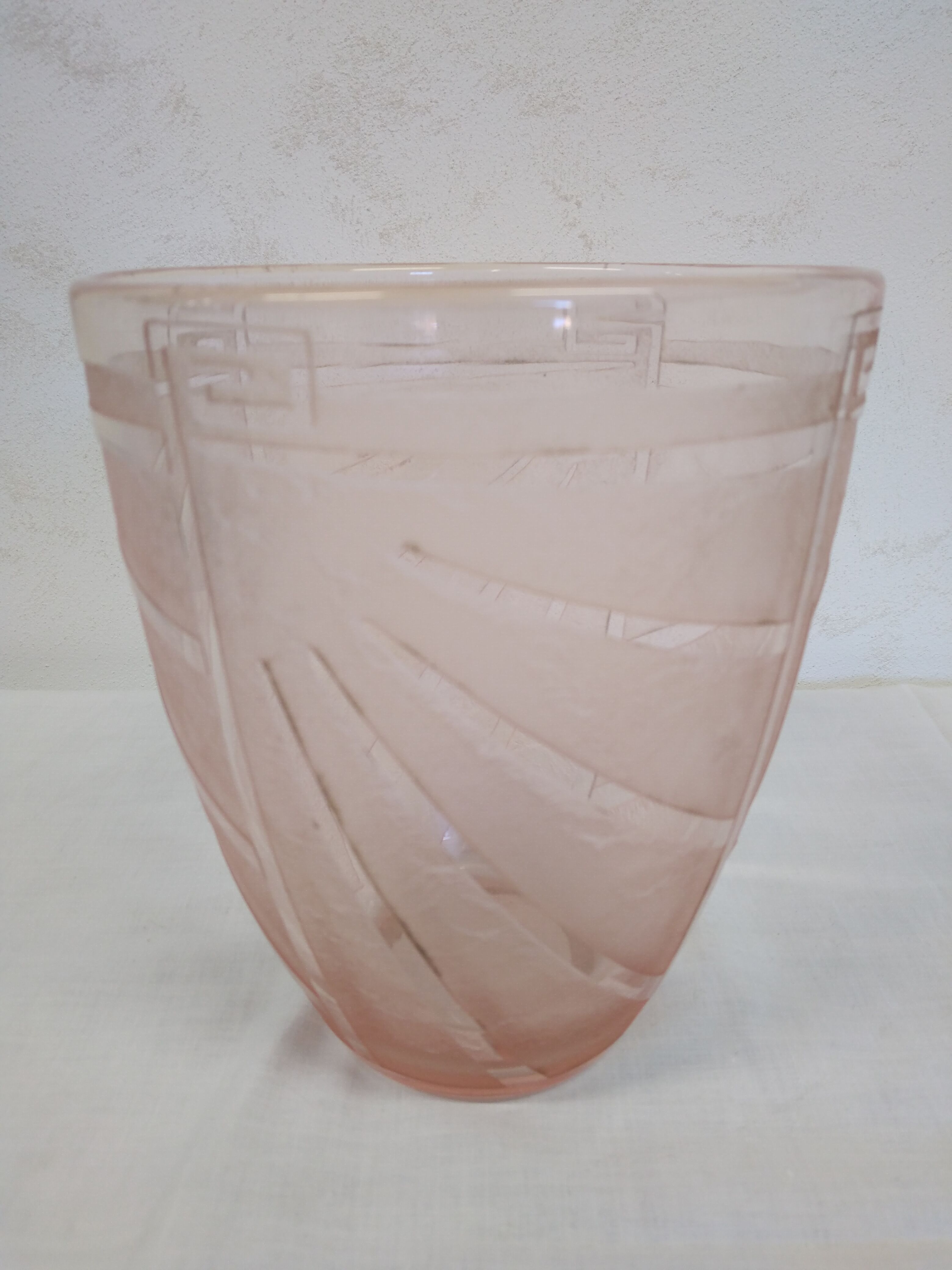 Schneider art deco ice vase