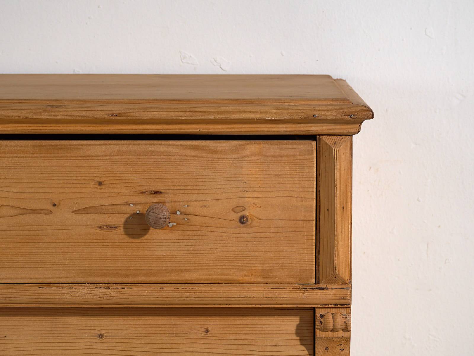 Antique Provençal-style chest of drawers (c.1920)