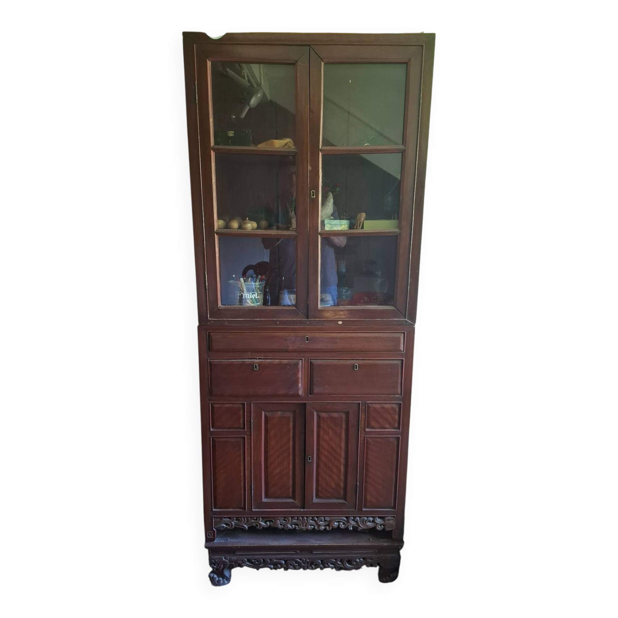 Chinese display cabinet