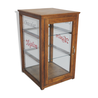 Aiglon chocolate showcase