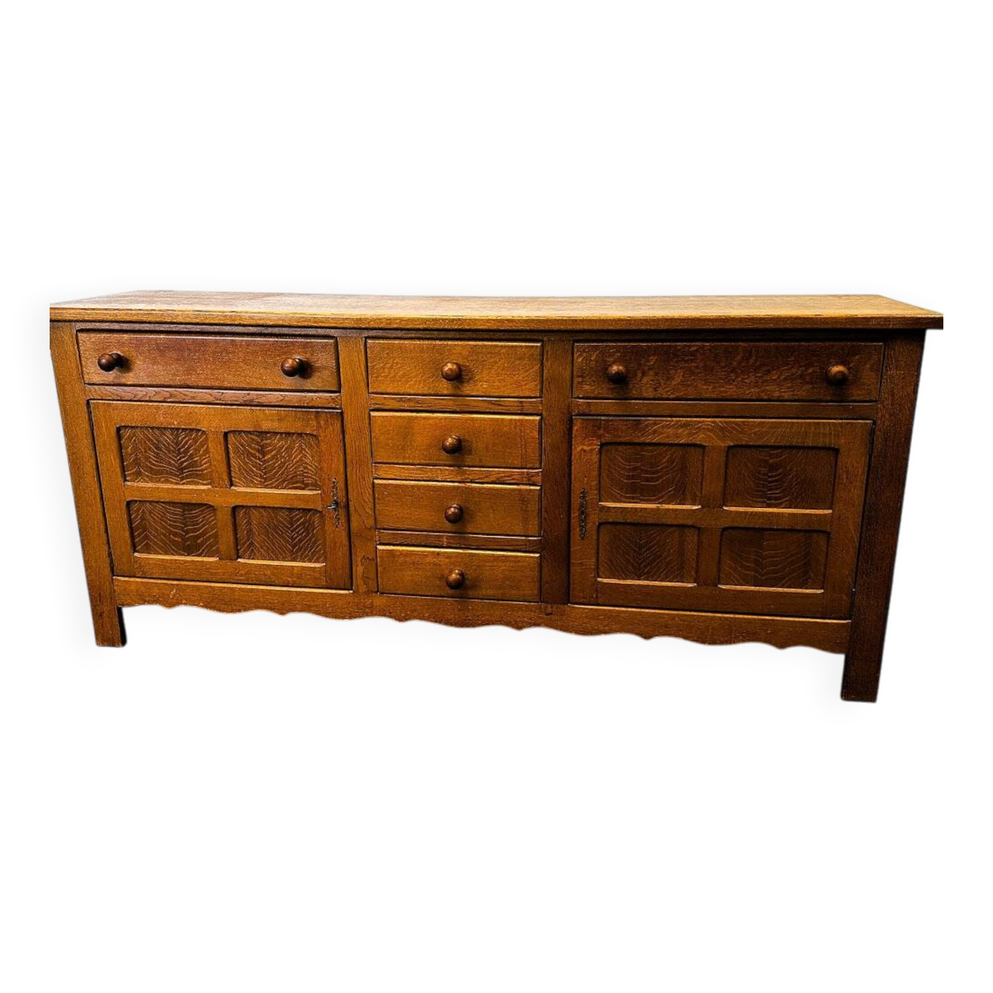 Buffet vintage français en chêne aux détails ondulés, vers 1950
