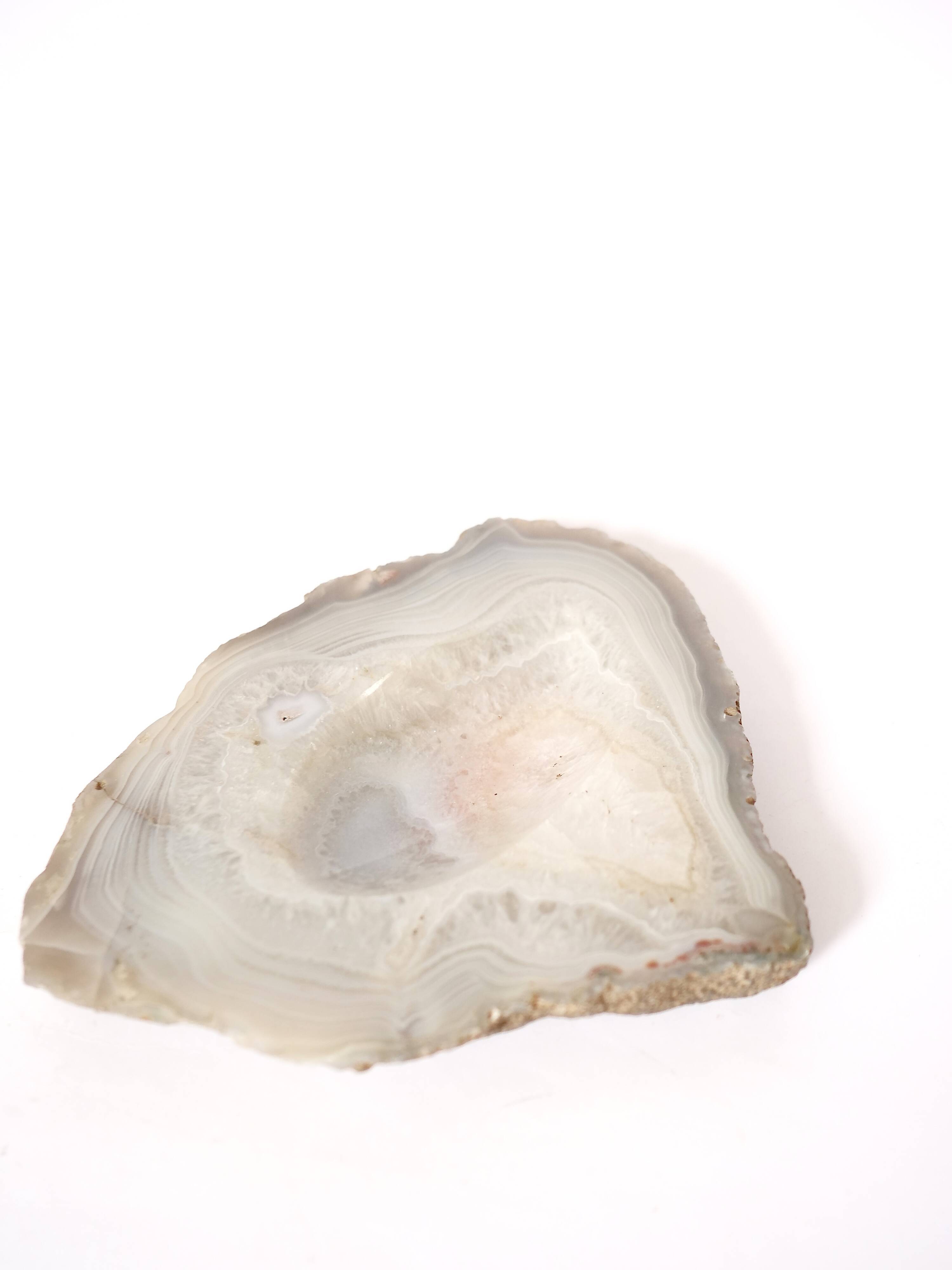 delicate attention bowl made of natural Agate stone Italy 1960