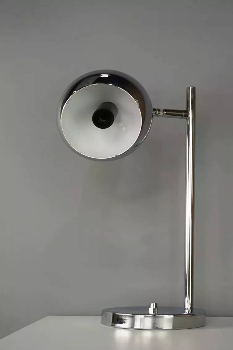 Articulated lamp in chrome metal from the 60s