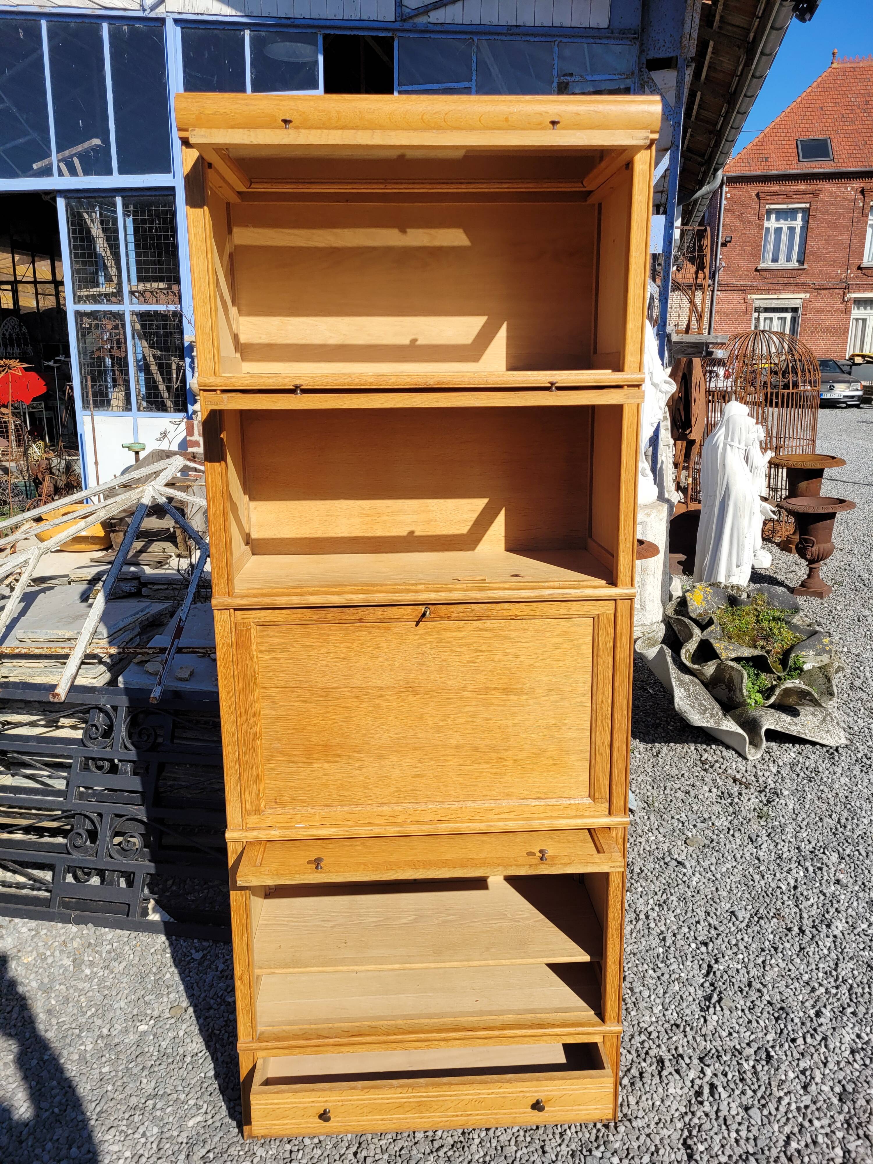 Md library and secretary