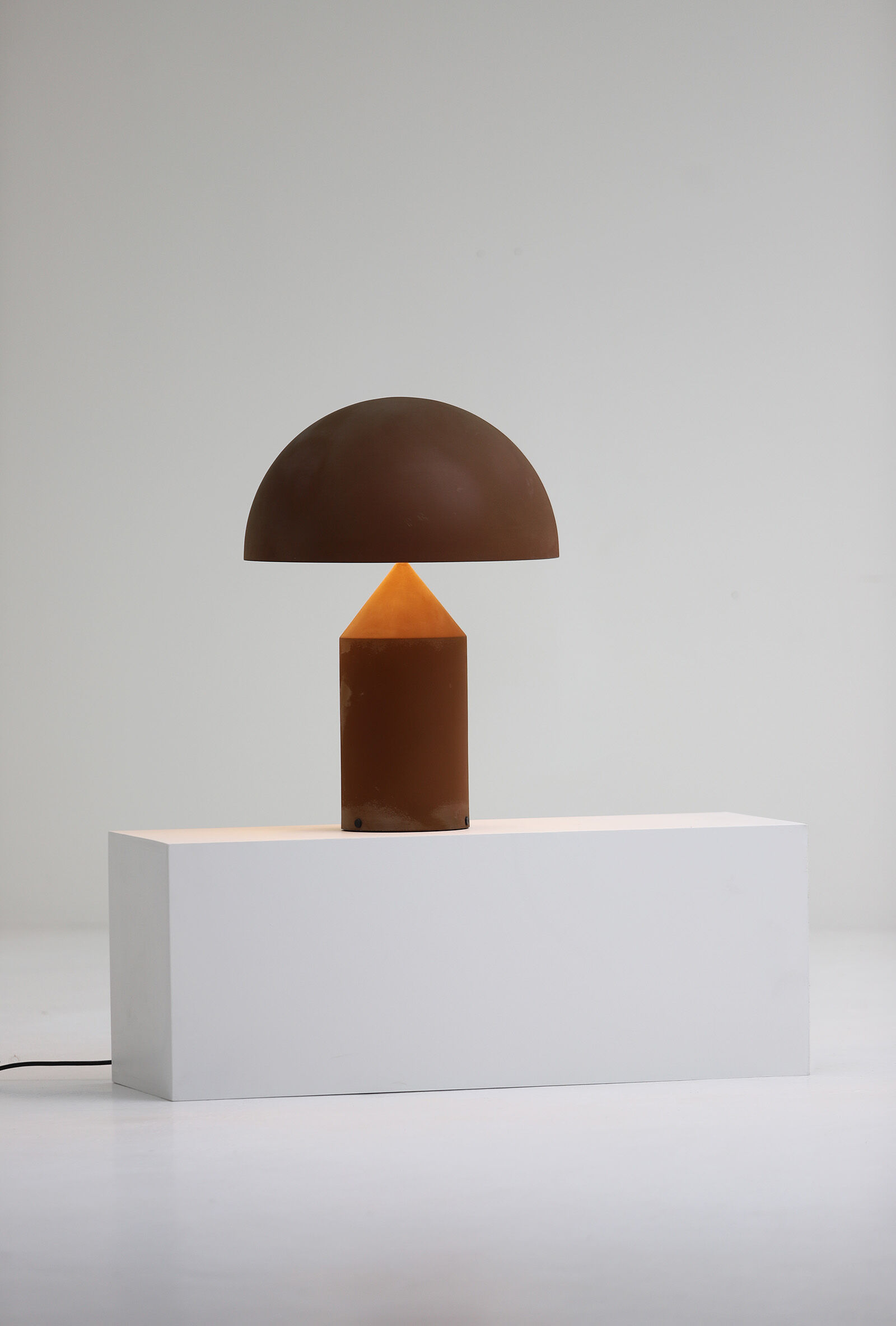première édition Vico Magistretti Atollo lampe de table Oluce 1977