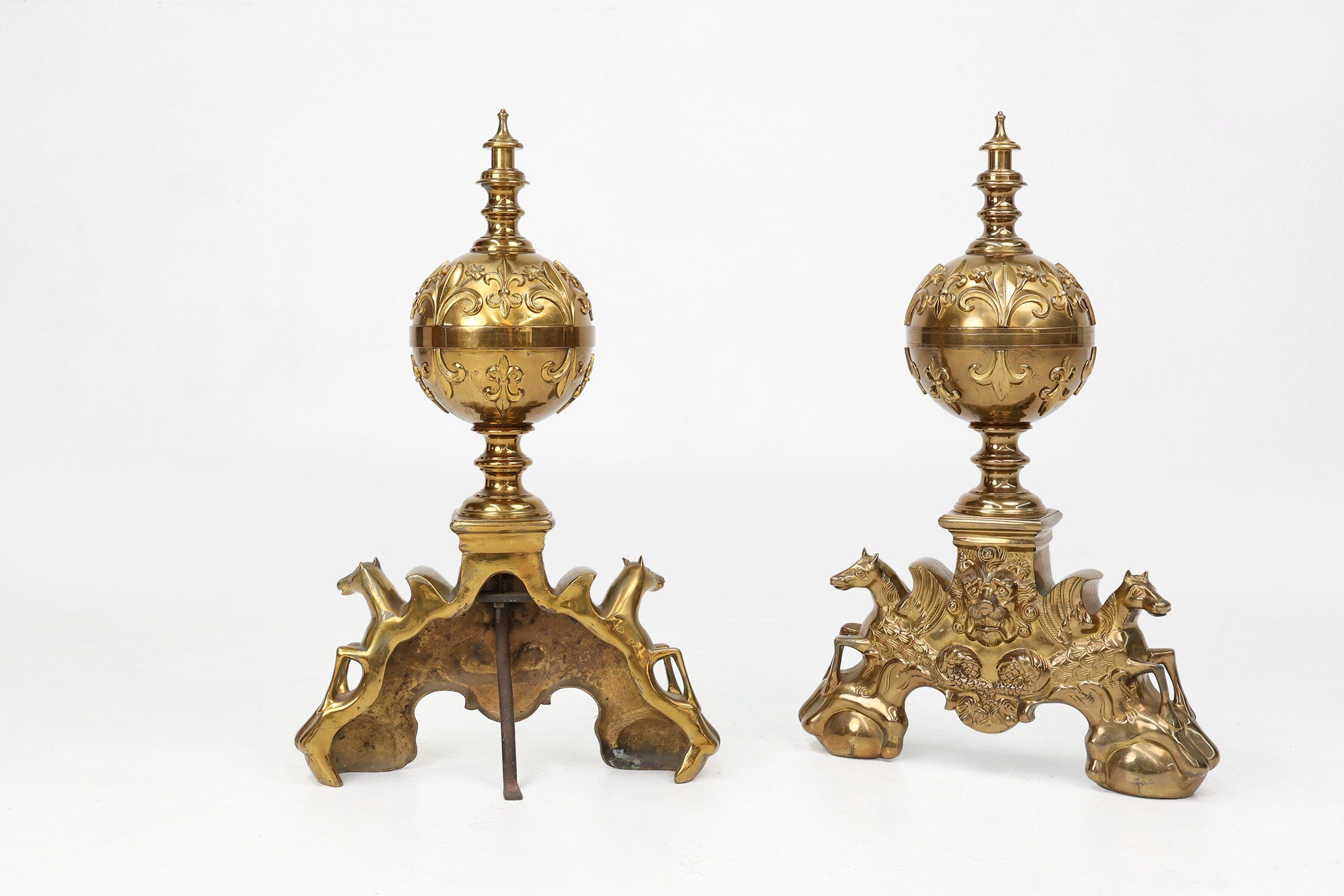 Large 20th Century Neo-Classical Copper Firebucks, France, 1940, Set of 2