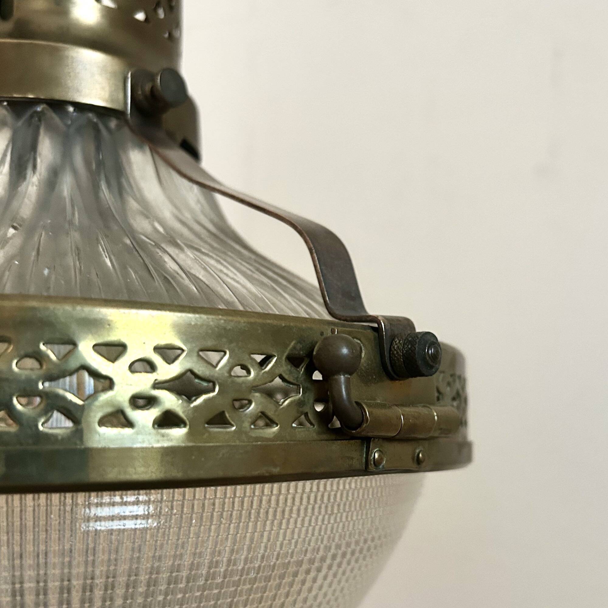 Holophane Art Deco suspension
