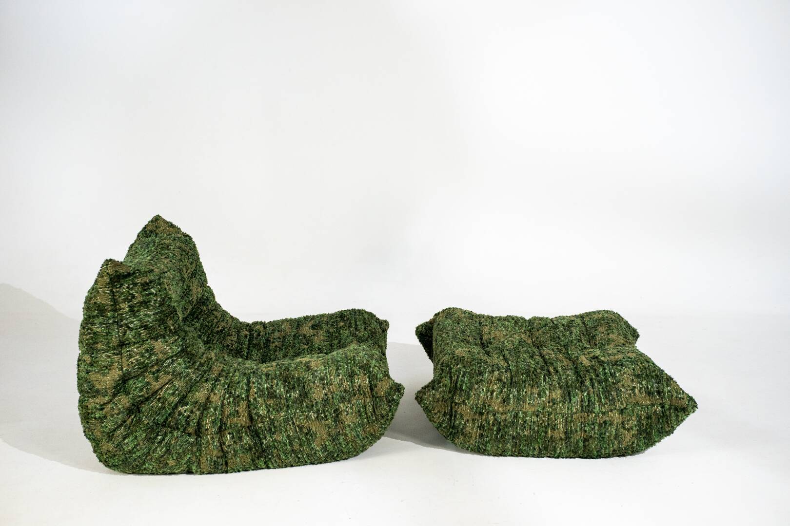 Ensemble de fauteuil et pouf Togo en tissu Heritage Wave