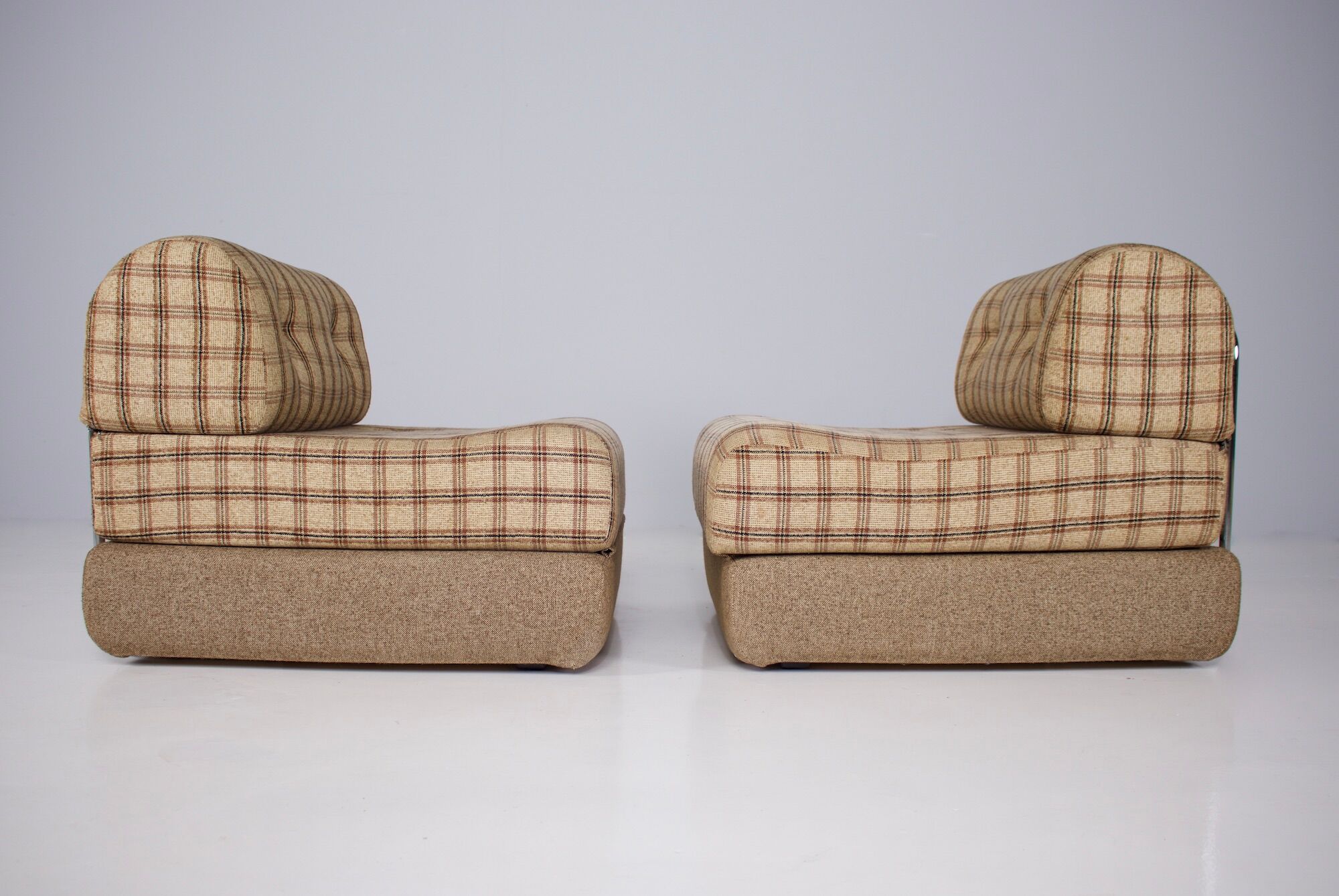 Pair of convertible armchairs 1970