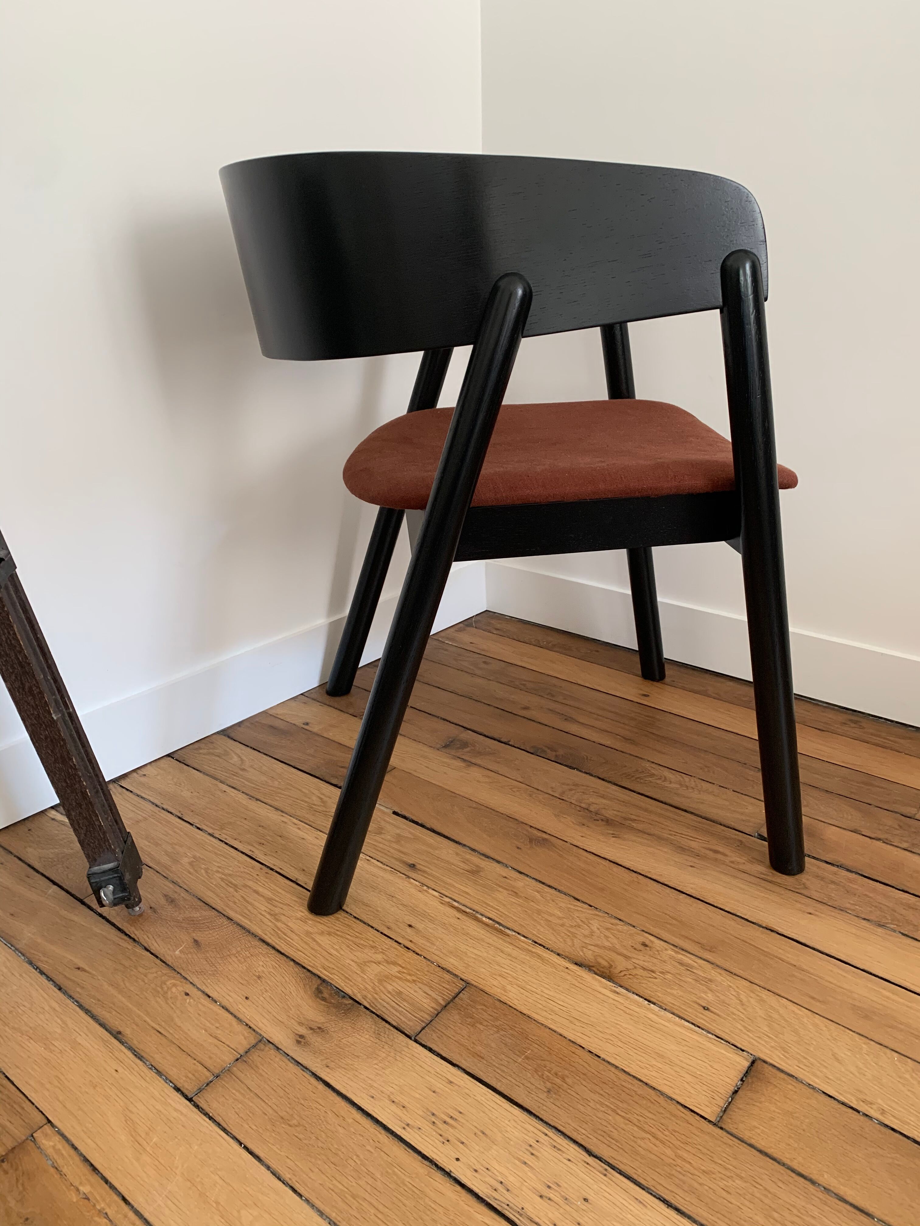 Chaise fauteuil scandinave moderne