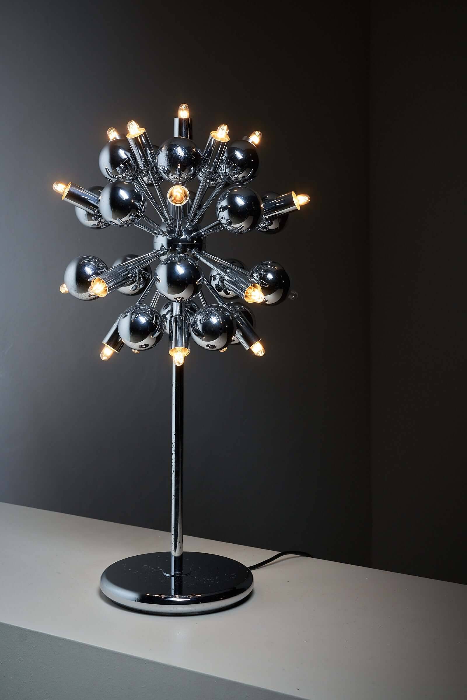 Lampe de table Spoutnik de l'ère spatiale