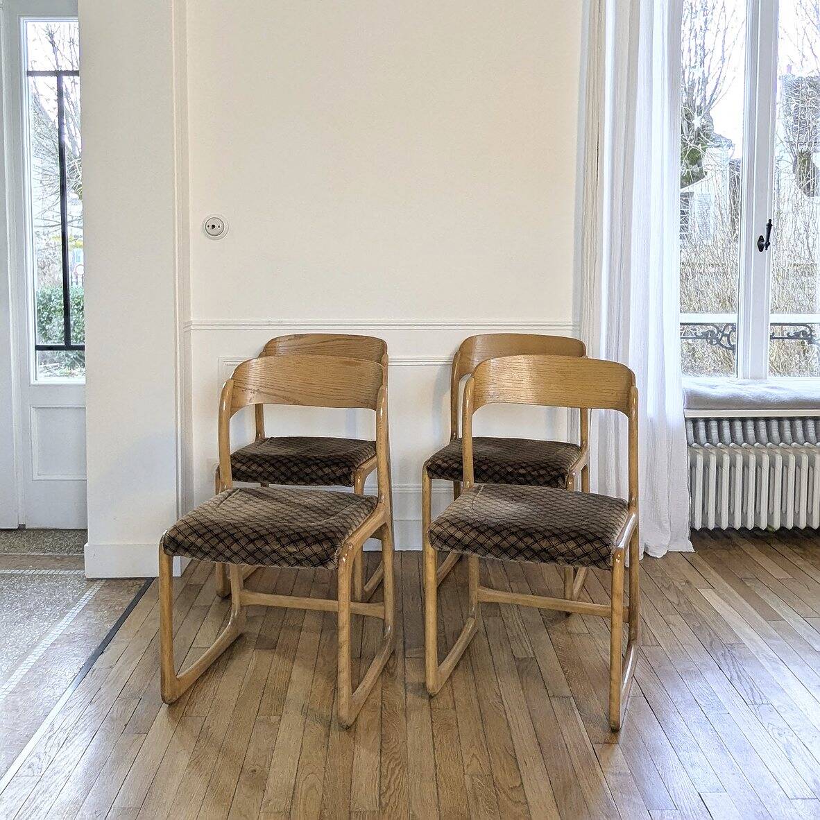 4 "Sled" chairs by Baumann
