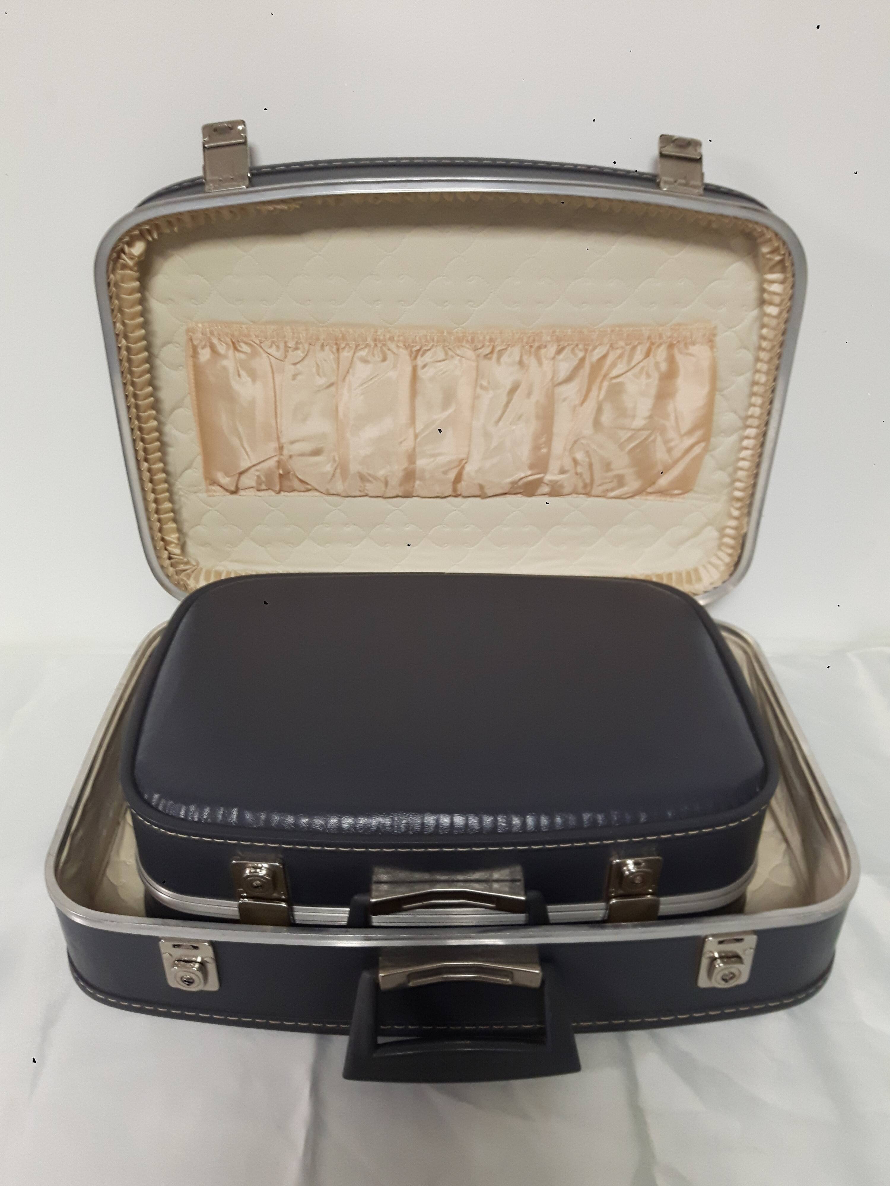 2 piece vintage air hostess set