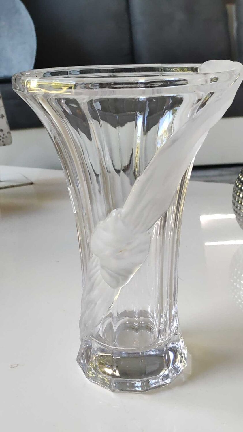Vintage Multifaceted Crystal Vase, Frosted Draped Bow, col. Opaque white, Evita Crystal, Germany