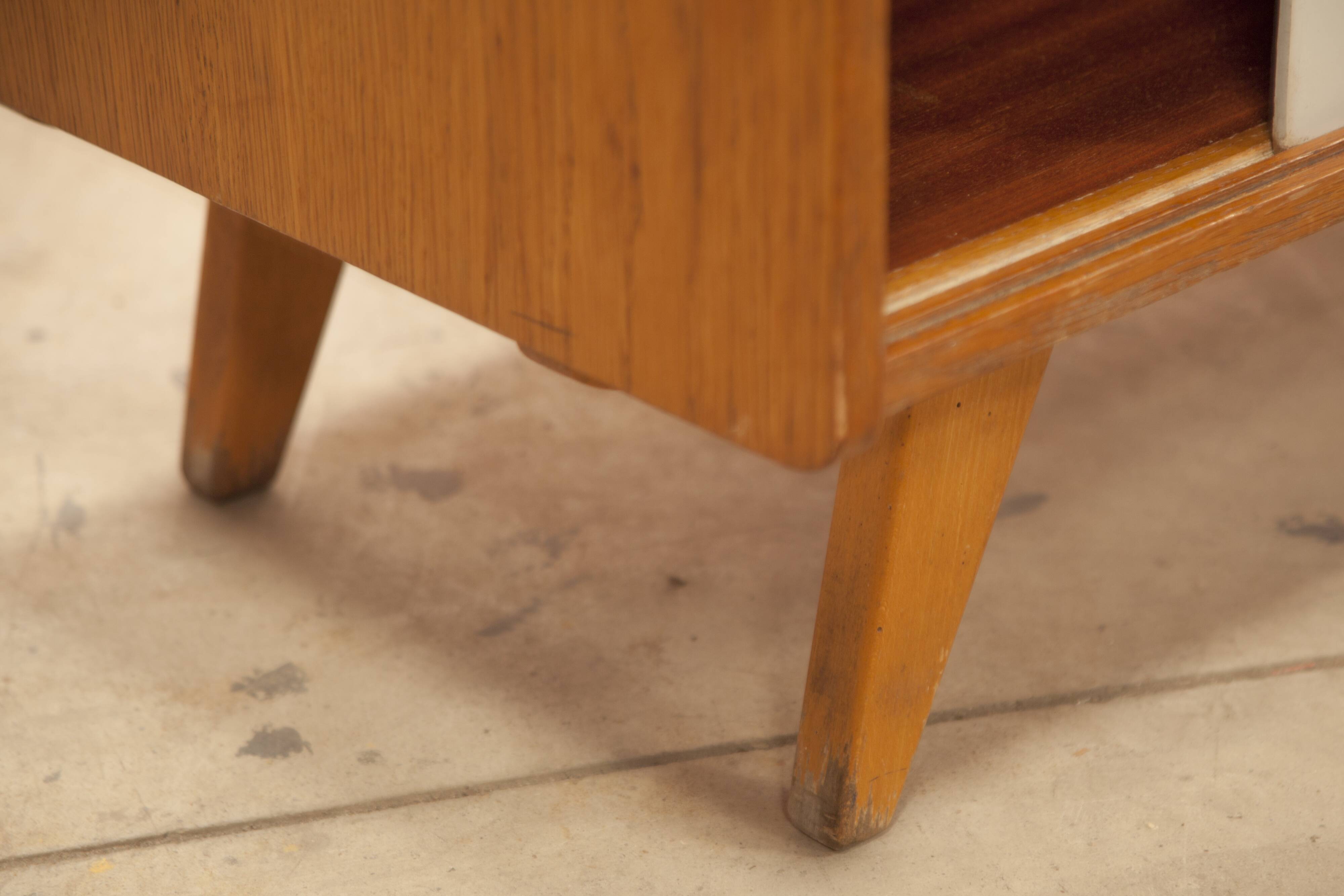 Library u 452 jiri jiroutek 1960 interior praha