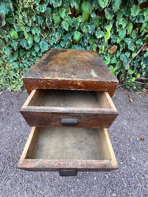 Cabinet - 4 drawer trade furniture with shell handles