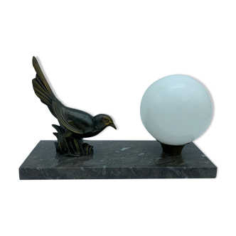 Art deco nightlight bird stylized in regulation and globe in opaline
