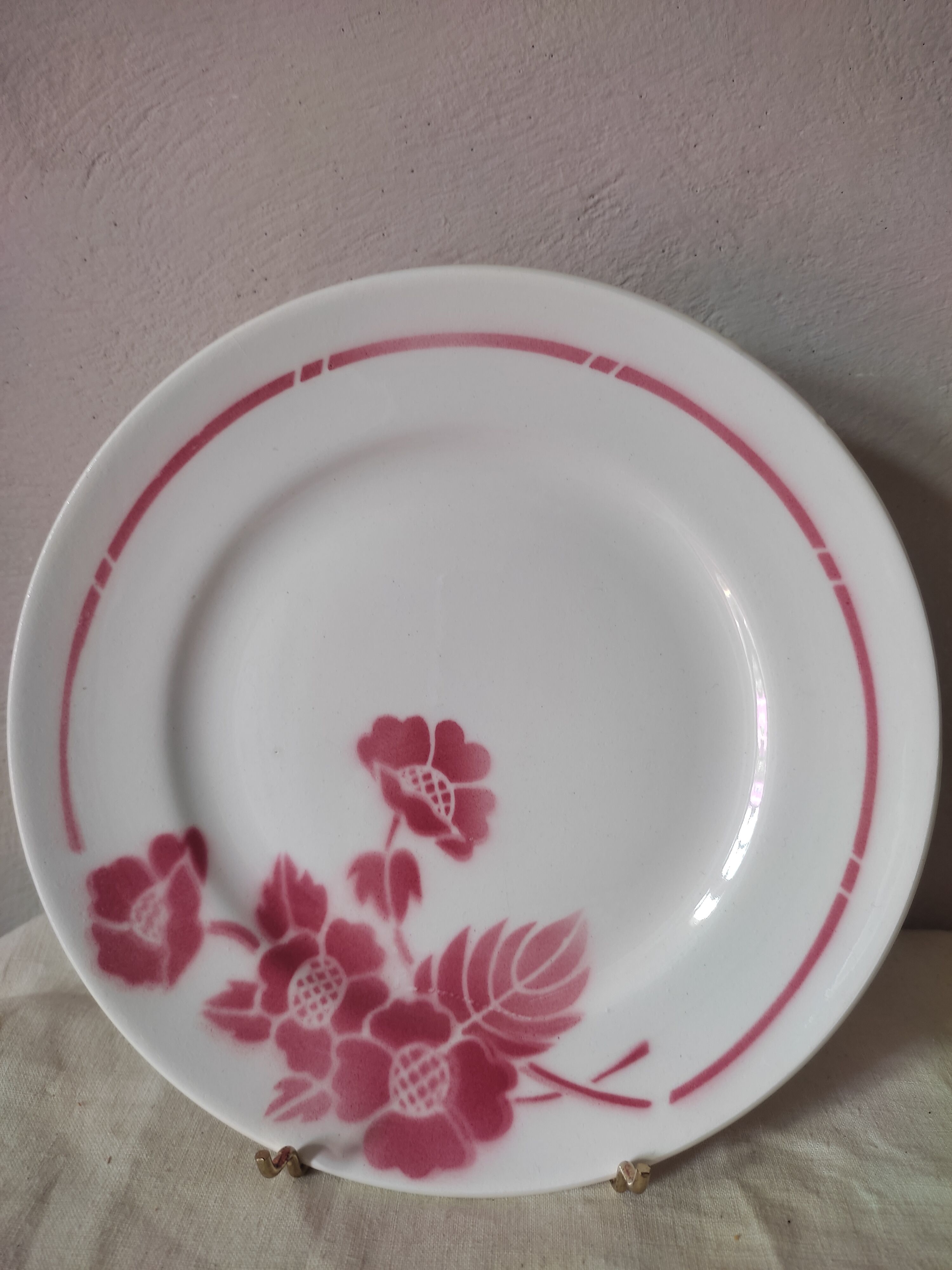 6 mismatched dessert plates in Digoin earthenware