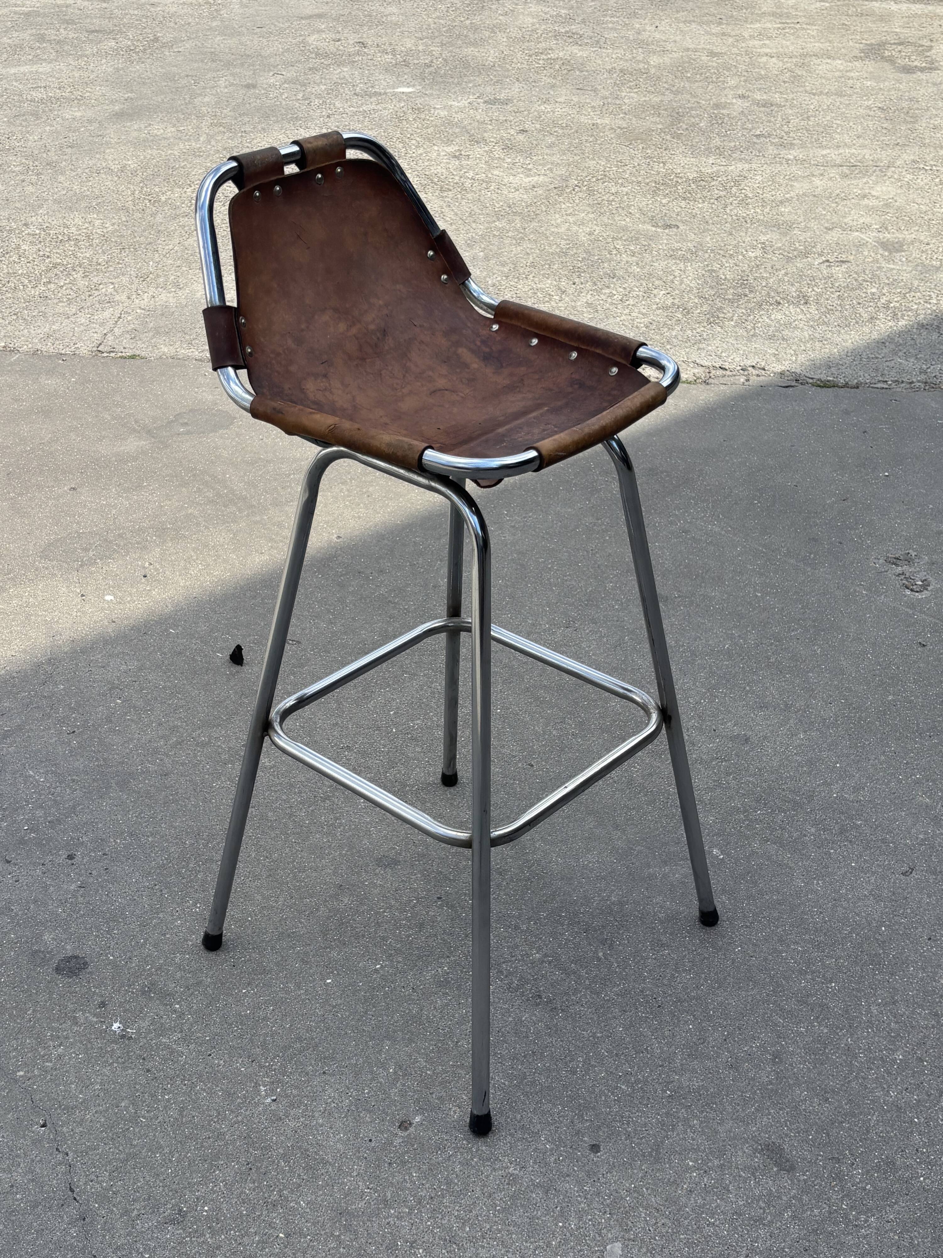 Tabouret de bar vintage Dal Vera sélectionné par Charlotte Perriand design 'Les Arcs'