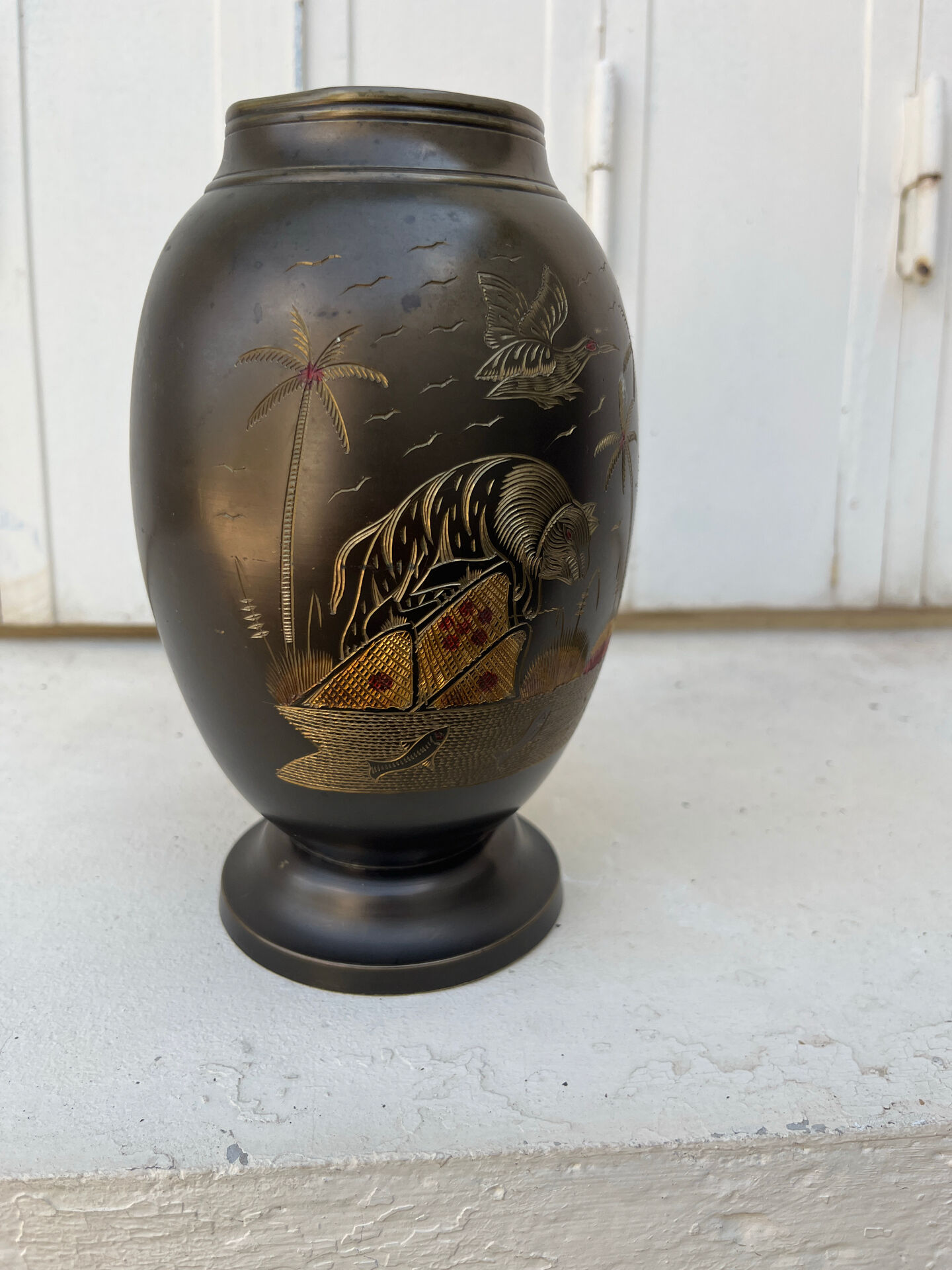 Indian vase from 1947