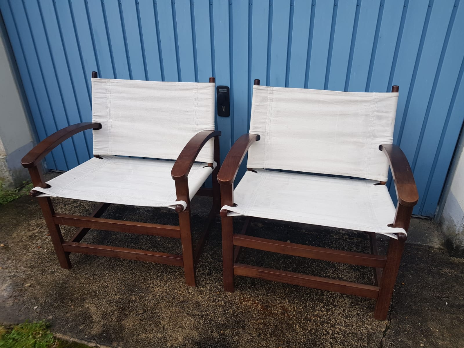 Pair of safari chairs