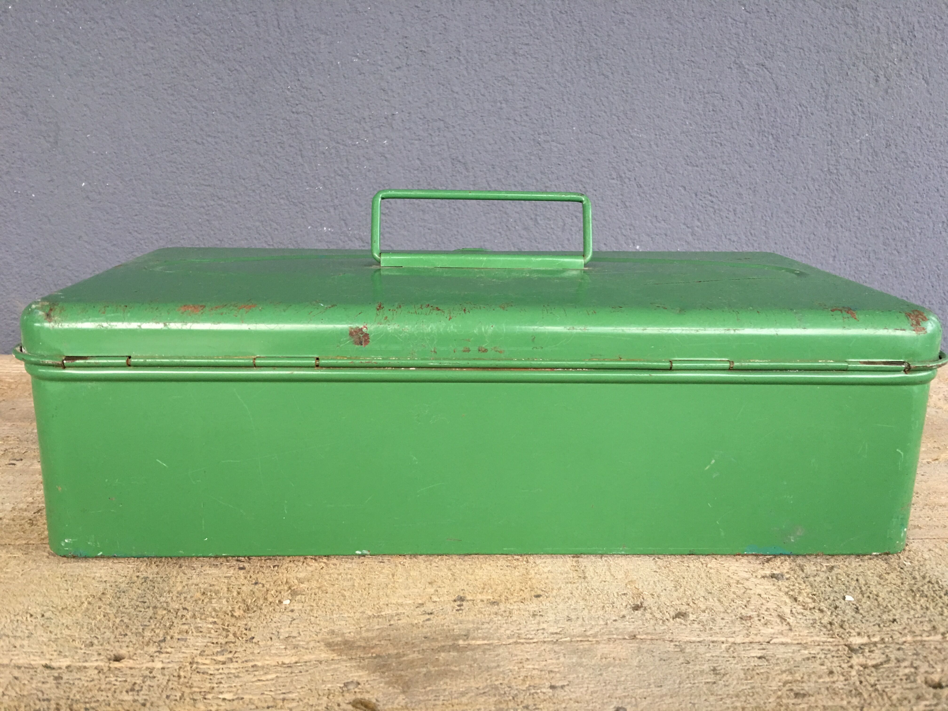 Toolbox metal 1960