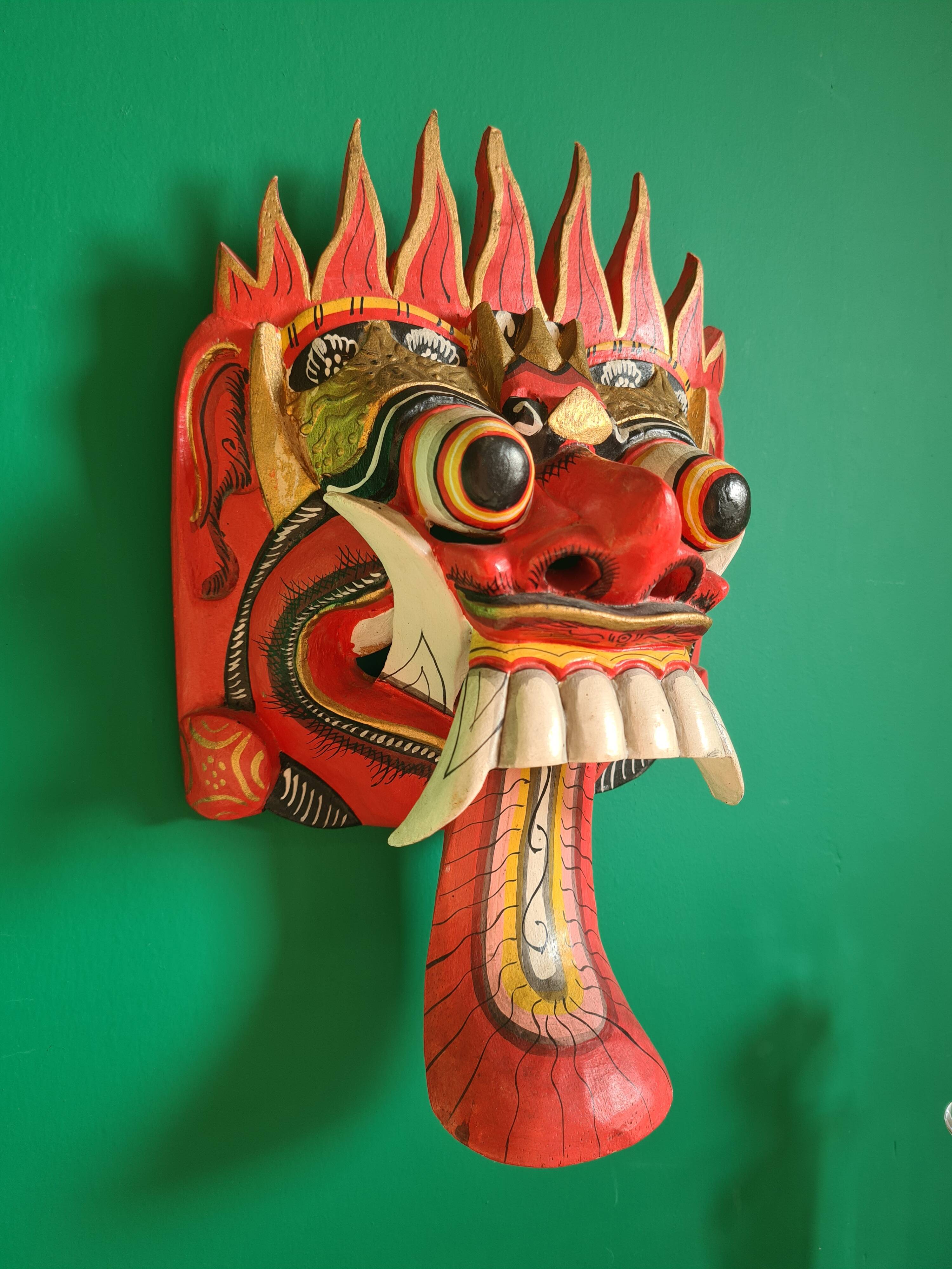 Barong mask whale in carved wood - 28 cm - red demon