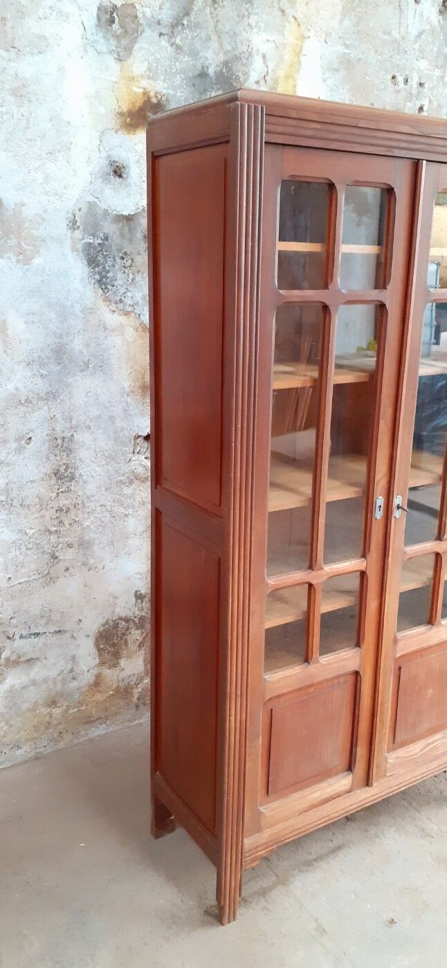 Armoire parisienne vitrée