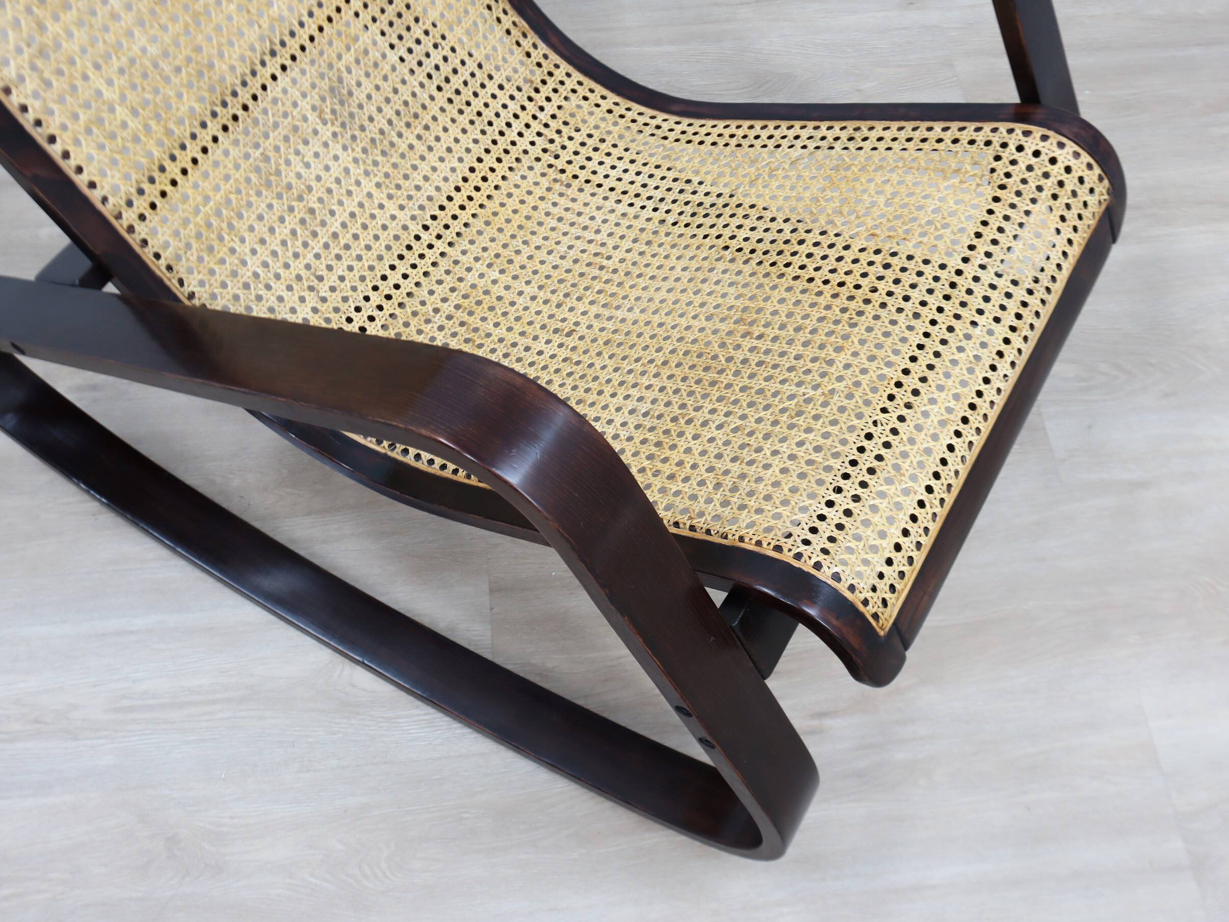 Vintage "DONDOLO" rocking chair Luigi Crassevig 1970s