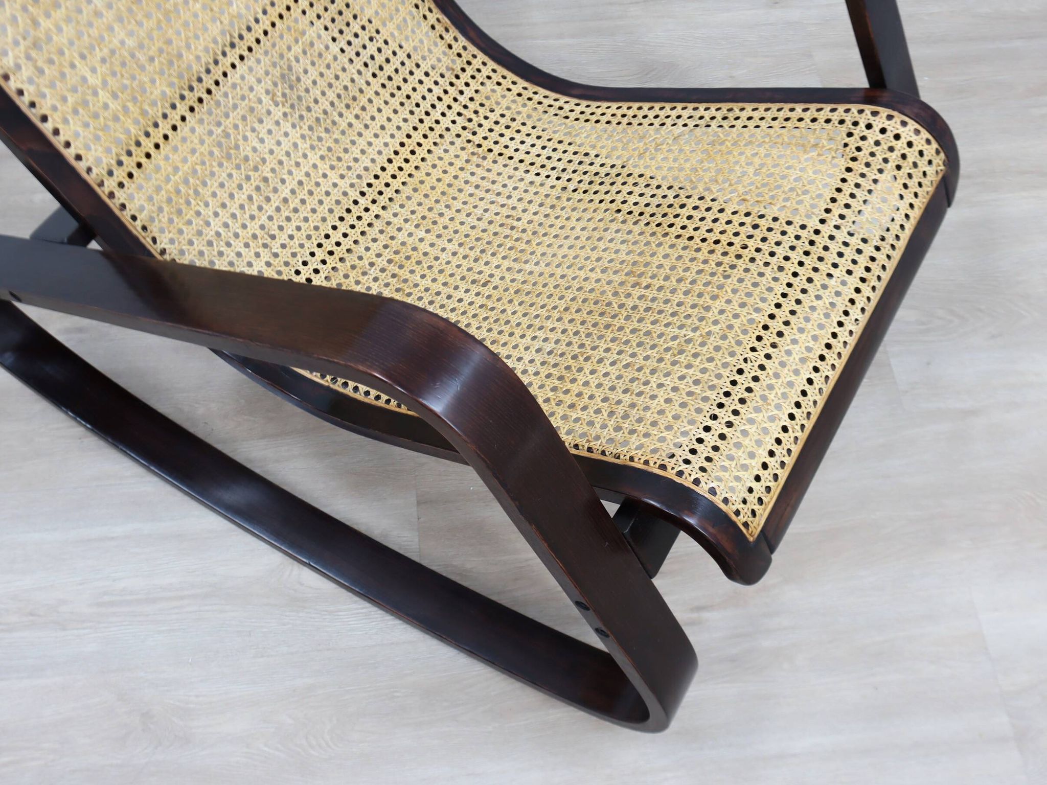 Vintage "DONDOLO" rocking chair Luigi Crassevig 1970s