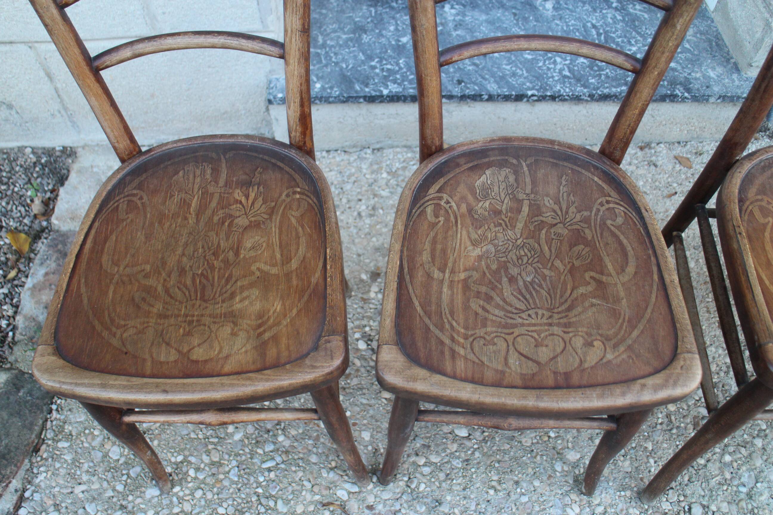 Lot de 4 chaises bistrot assises décorées