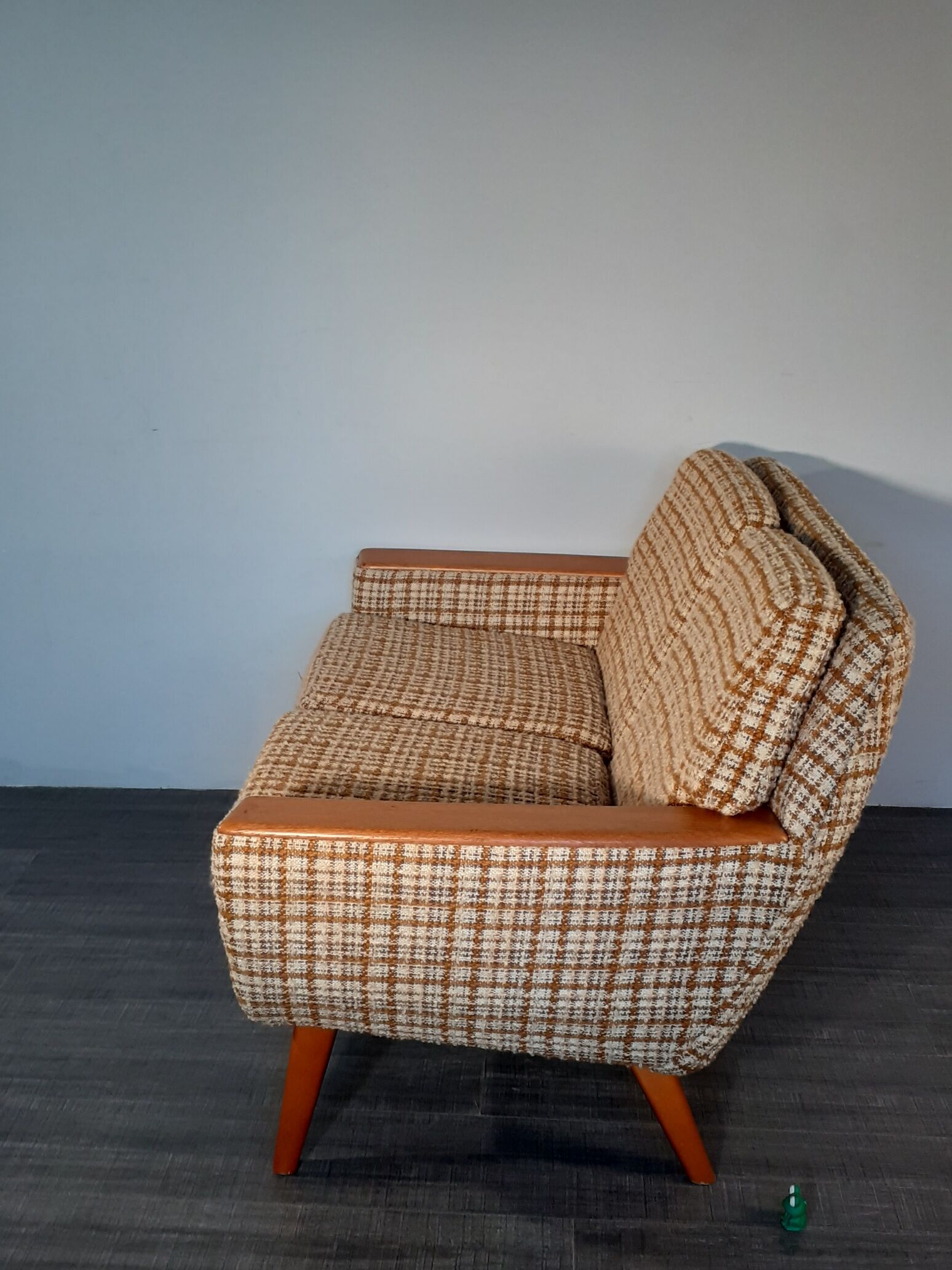 2-seater sofa in teck and beige wool, vintage scandinavian 1960s