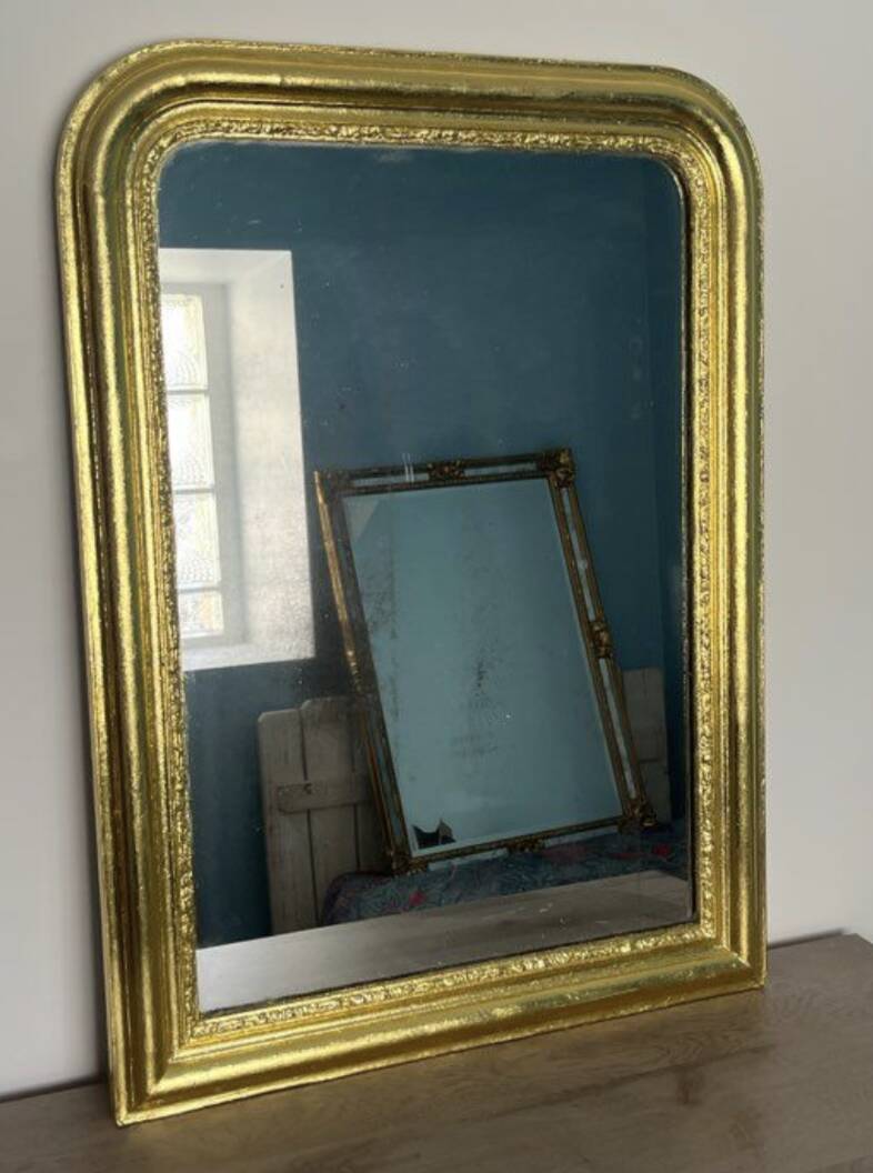 Superb antique gilded mirror in gold leaf – 82×57cm – late 19th century.