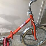 Foldable vintage metal children's bike