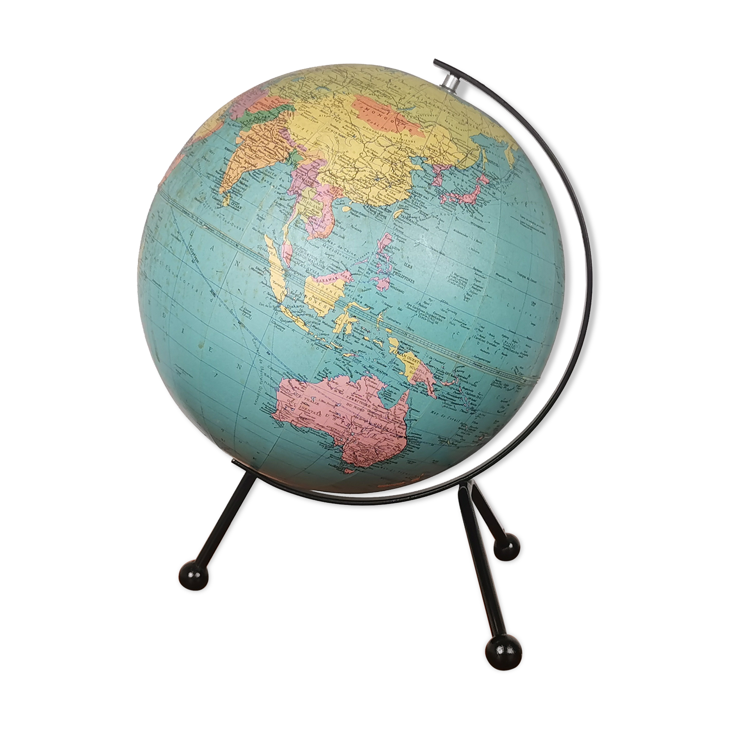 Tripod tarid globe