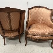 Paire de bergères de style Louis XV en bois narurel XX siècle